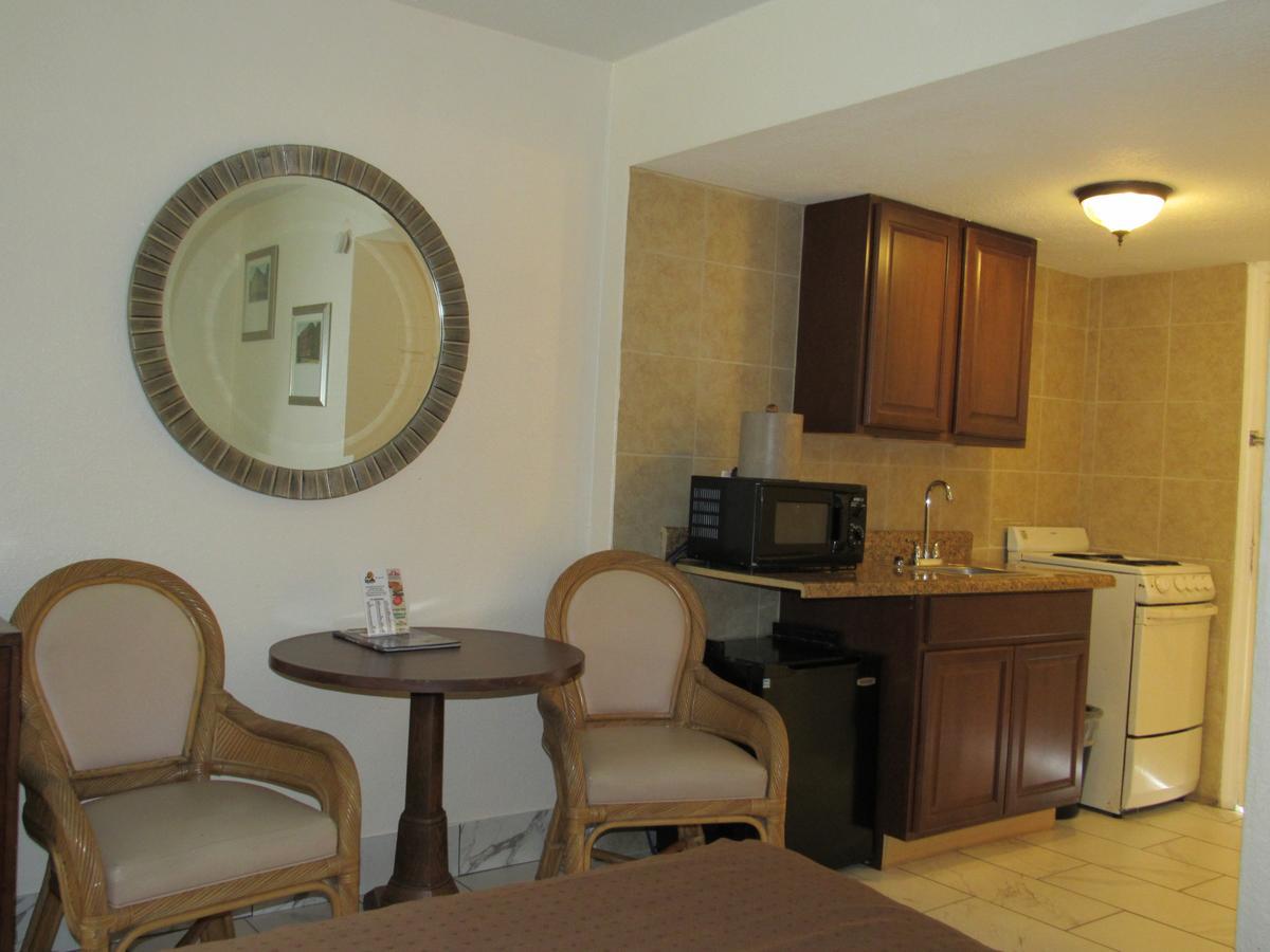 Sea Banks Motor Inn Myrtle Beach Bagian luar foto