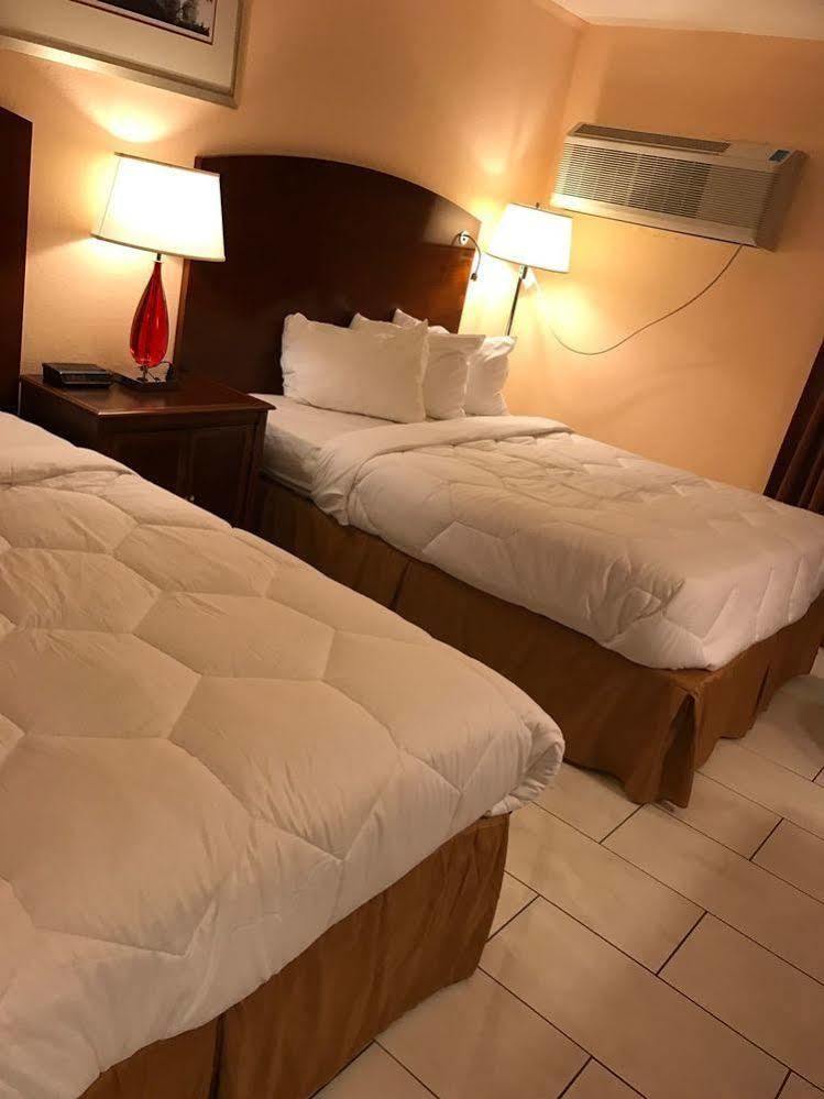 Sea Banks Motor Inn Myrtle Beach Bagian luar foto